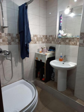 بيت جميل جدا قريب من الجامعه